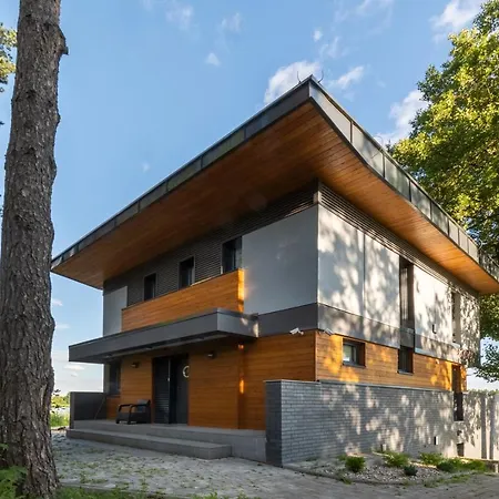 Przystan Mala Rus * أوسترودا